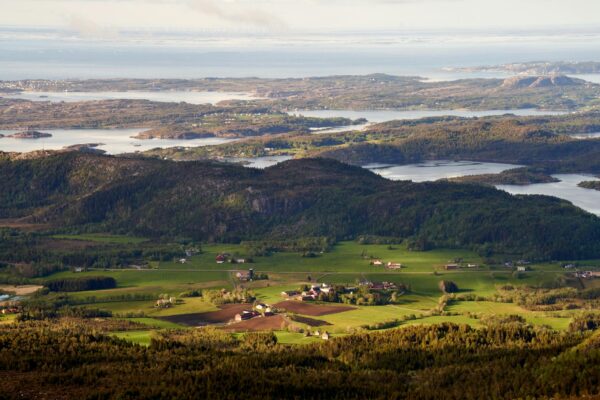 Vue aérienne de Møre og Romsdal, l'un des 15 fylker (comtés) de Norvège